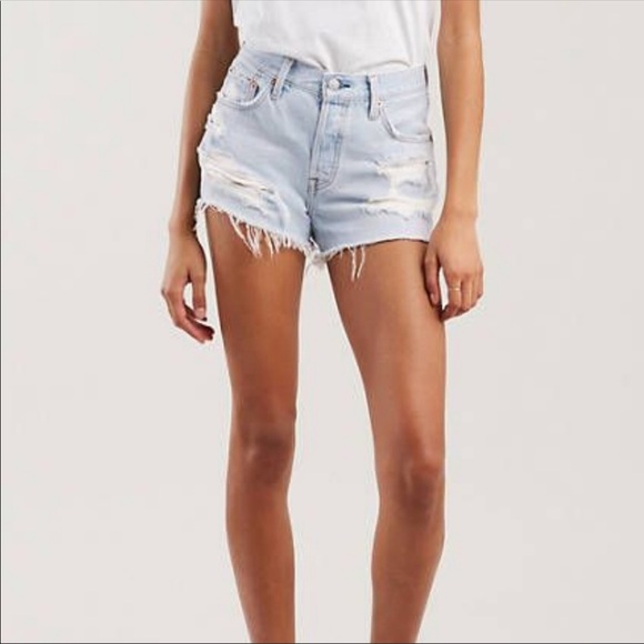 NWT! Levi' 501 Distressed Denim Jean Shorts - Picture 3 of 10